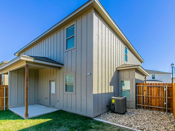 3rd image of 113 Patriot Cir