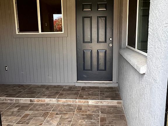 2nd image of 9005 W Elm St Unit 3