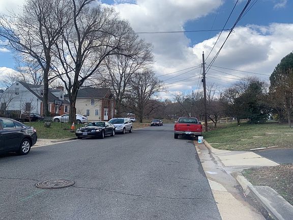 4th image of 6706 Farragut Ave