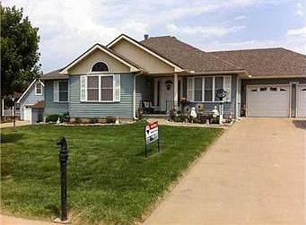 1st image of 902 Parkway Ct
