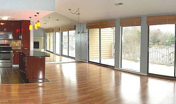 3rd image of 4319 Lakeshore Ln Unit 313