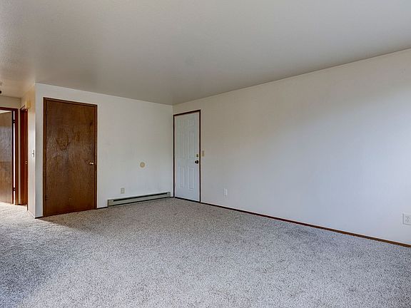 2nd image of 865 N Oak Harbor St #203