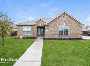 719 Shady Meadow Ln, Glenn Heights, TX 75154