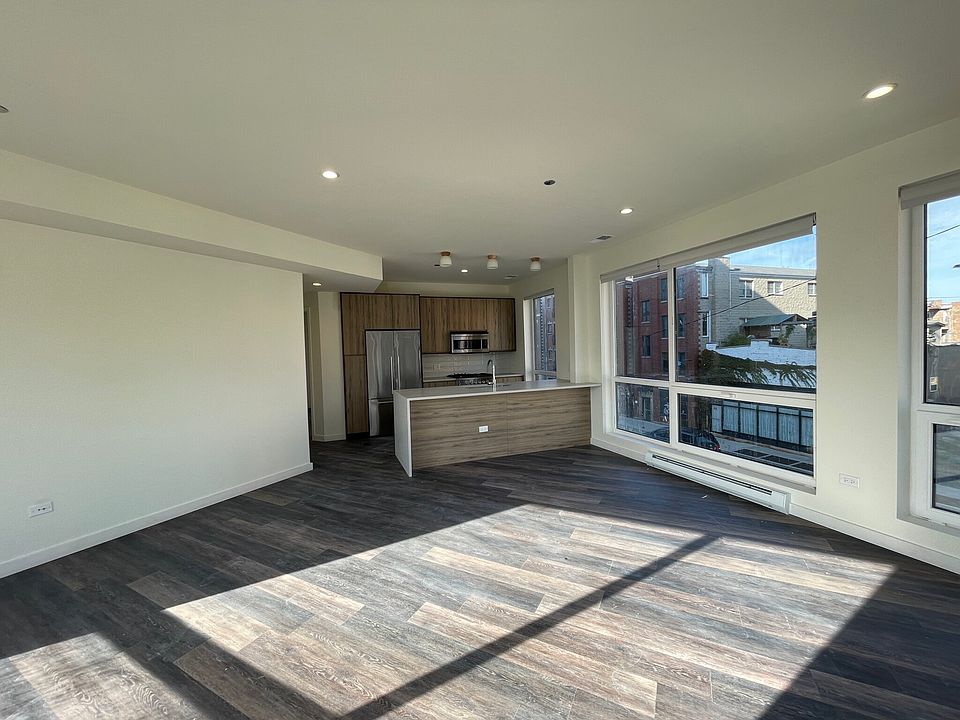 1st image of 1130 W Chicago Ave #213