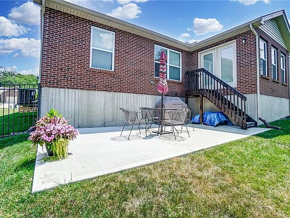 5th image of 2051 Bridgewater Ln