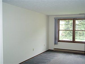 2nd image of 717 E Fernwood Dr
