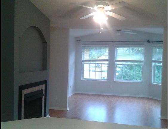 5th image of 13810 N Sutton Park Dr #333