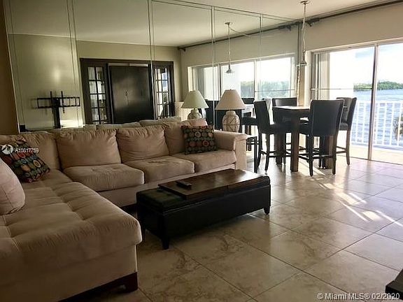 2nd image of 500 Bayview Dr APT 224