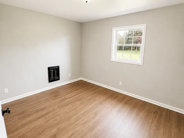131 Fairway Dr — Photo 3