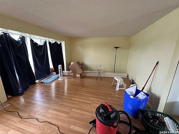 3rd image of 602 4th Street