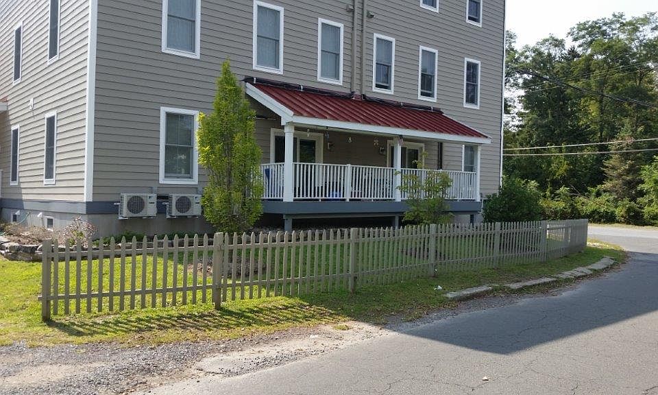 1st image of 2 Lindbergh Rd #5