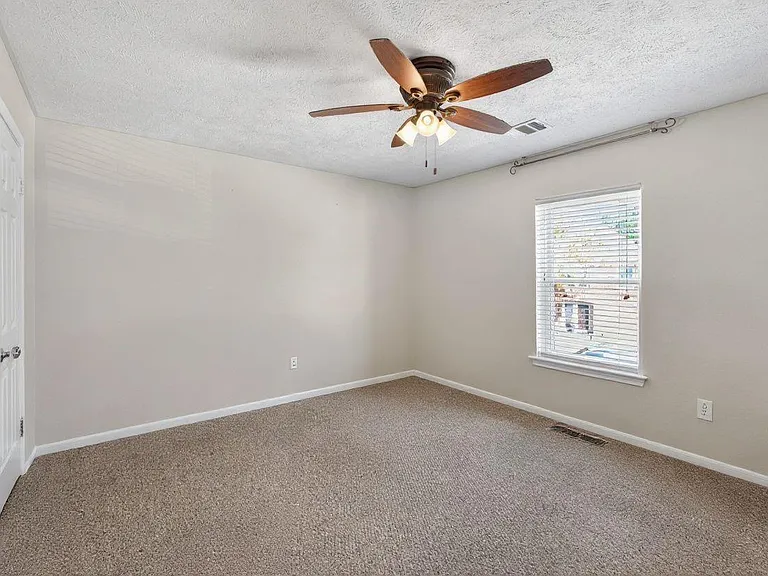 19115 Keyturn Ln — Photo 21