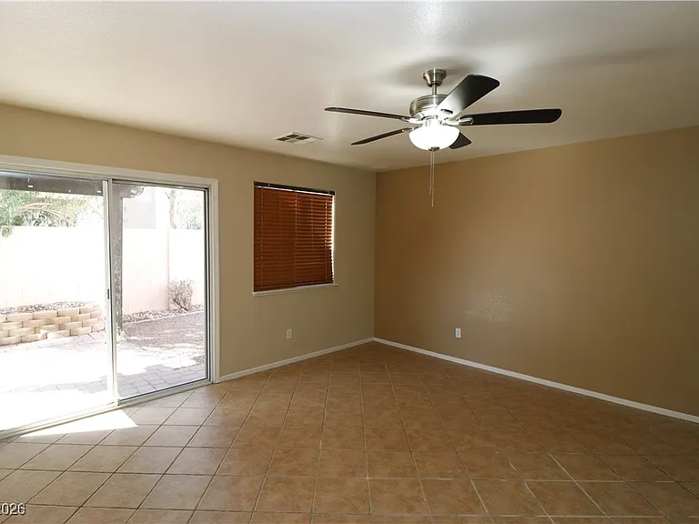 741 Spotted Eagle St — Photo 3