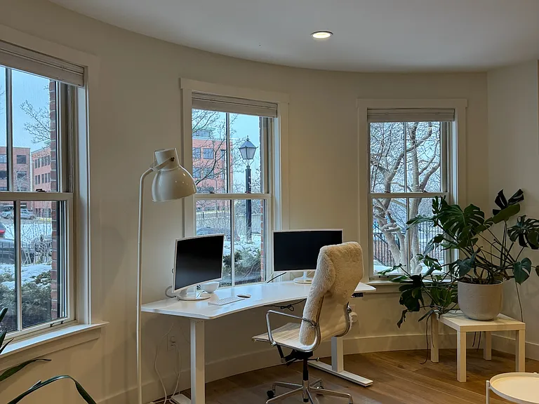 40 College St #207 — Photo 7