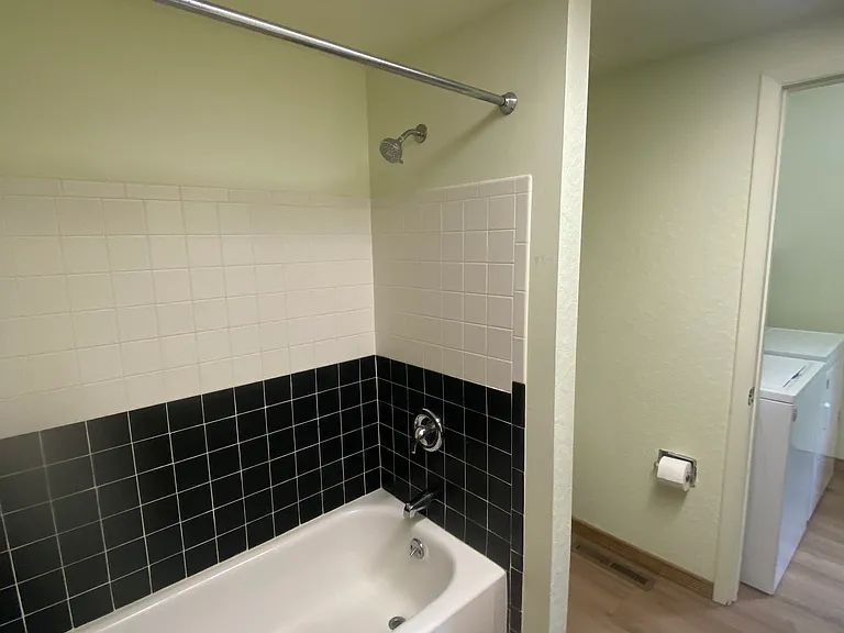 Upstairs bathroom for bedrooms 2 & 3
