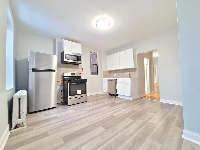 6308 Broadway #5E — Photo 2