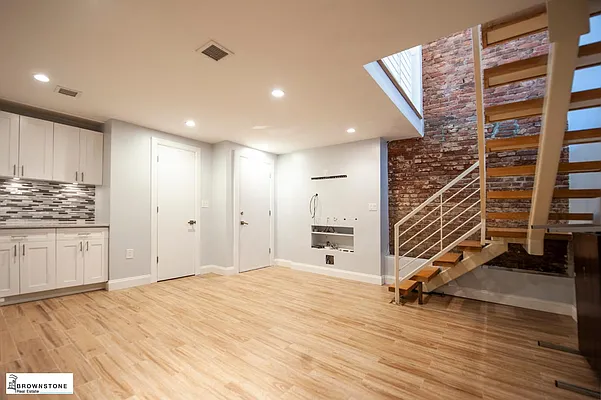 Sold by Brownstone Real Estate | media 5