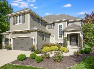 1525 SW Hedgewood Ln, Lees Summit, MO 64081