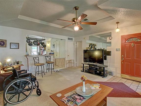 3rd image of 5709 Westchase Dr