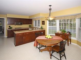 117 Craigie Ln, Inverness, IL 60067