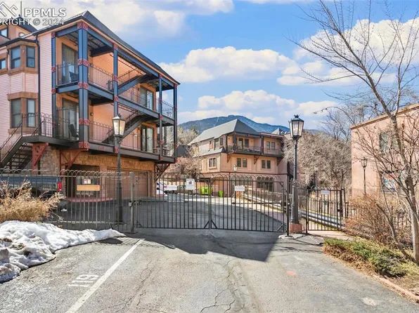 906 Manitou Ave APT 202, Manitou Springs, CO 80829