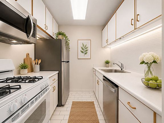 5th image of 200 Rector Pl APT 12D