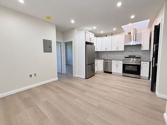 2nd image of 7313 71st St #2R