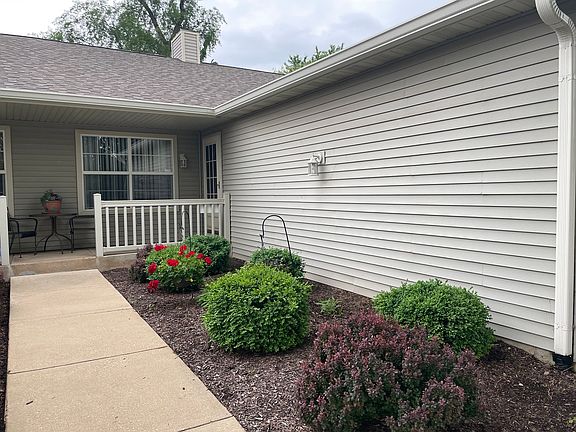 2nd image of 2468 Arnold Ave #0