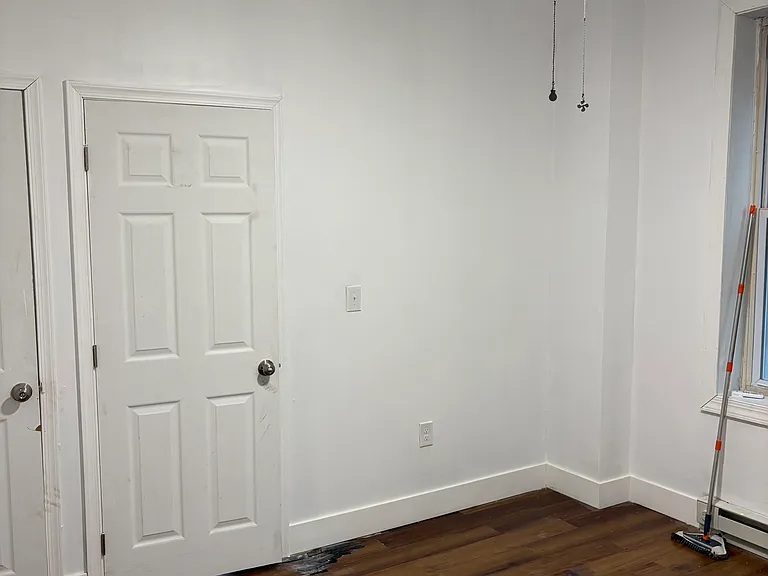 3416 N Front St #1 — Photo 5
