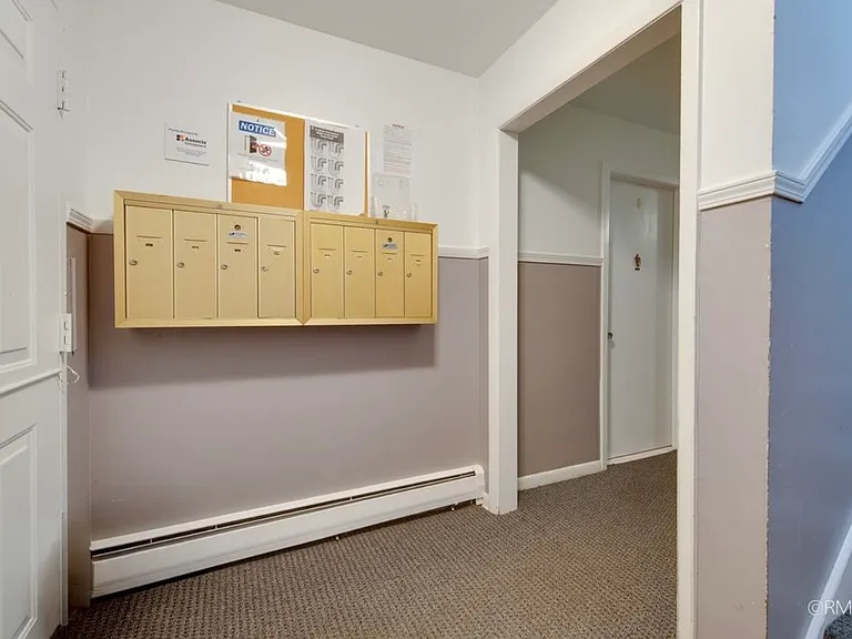 337 N Carter St #101 — Photo 14