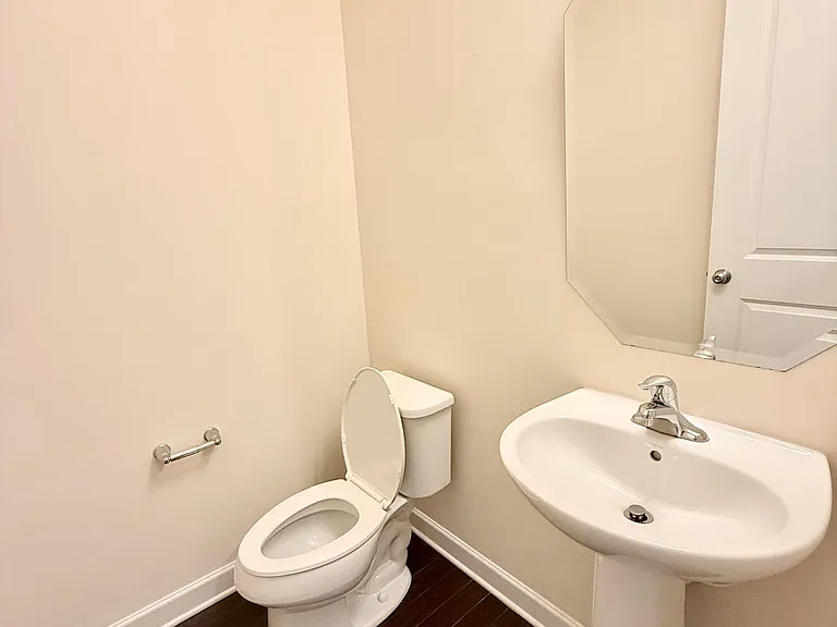 5633 Garrow Glen Rd — Photo 18