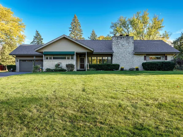 1825 Edgebrook Dr, Rockford, IL 61107