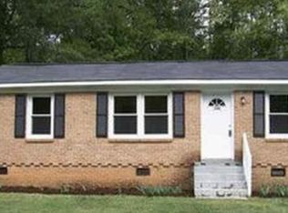 390 Fairview St, Woodruff, SC 29388