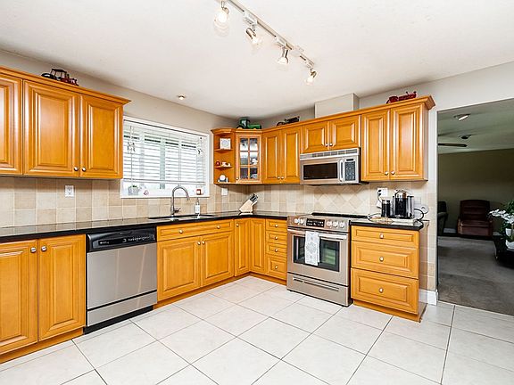5th image of 13795 Hale Rd House 2