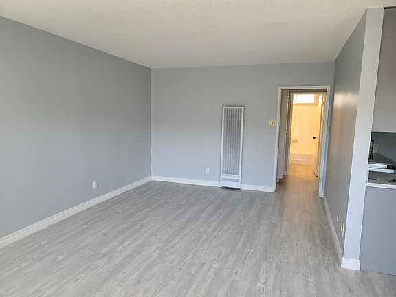3rd image of 619 E Orange Grove Ave #G
