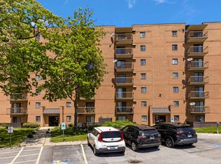 6010 Lake Bluff Dr UNIT 301, Tinley Park, IL 60477
