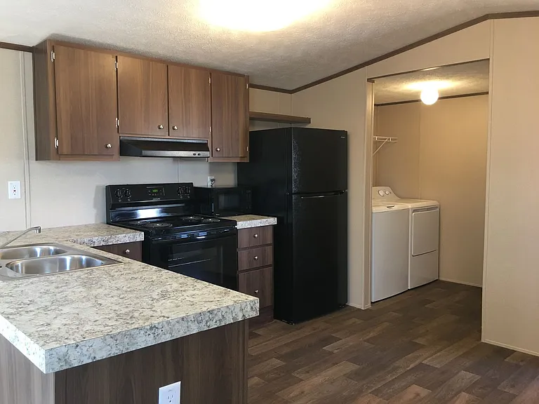 2149 Hermosa Dr — Photo 7