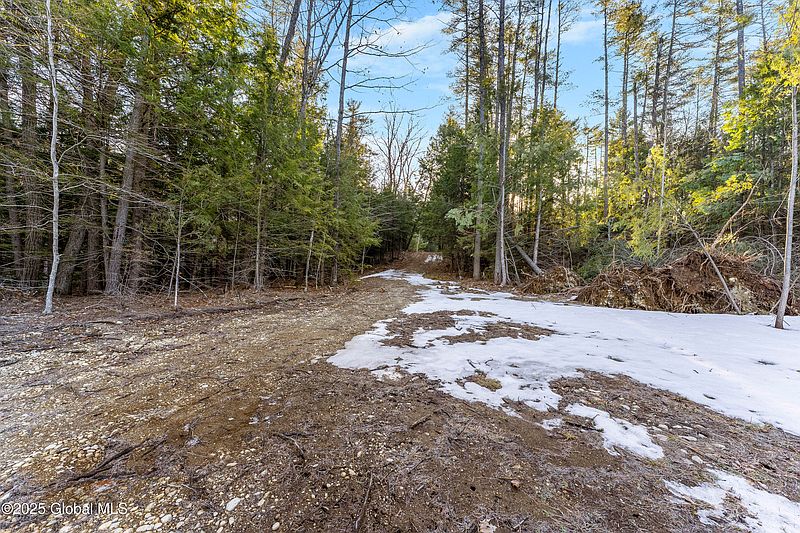 5th image of 51 Mountain Lane