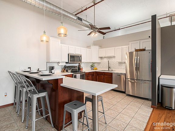 5th image of 801 Broadway Ave NW APT 438