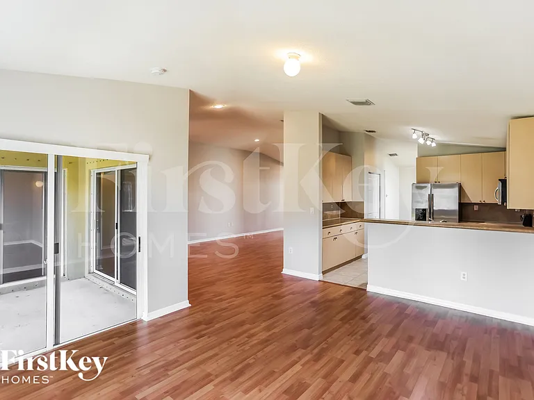8962 SW 209th Ter — Photo 5