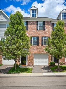 209 Faulk Dr, Warrendale, PA, 15086