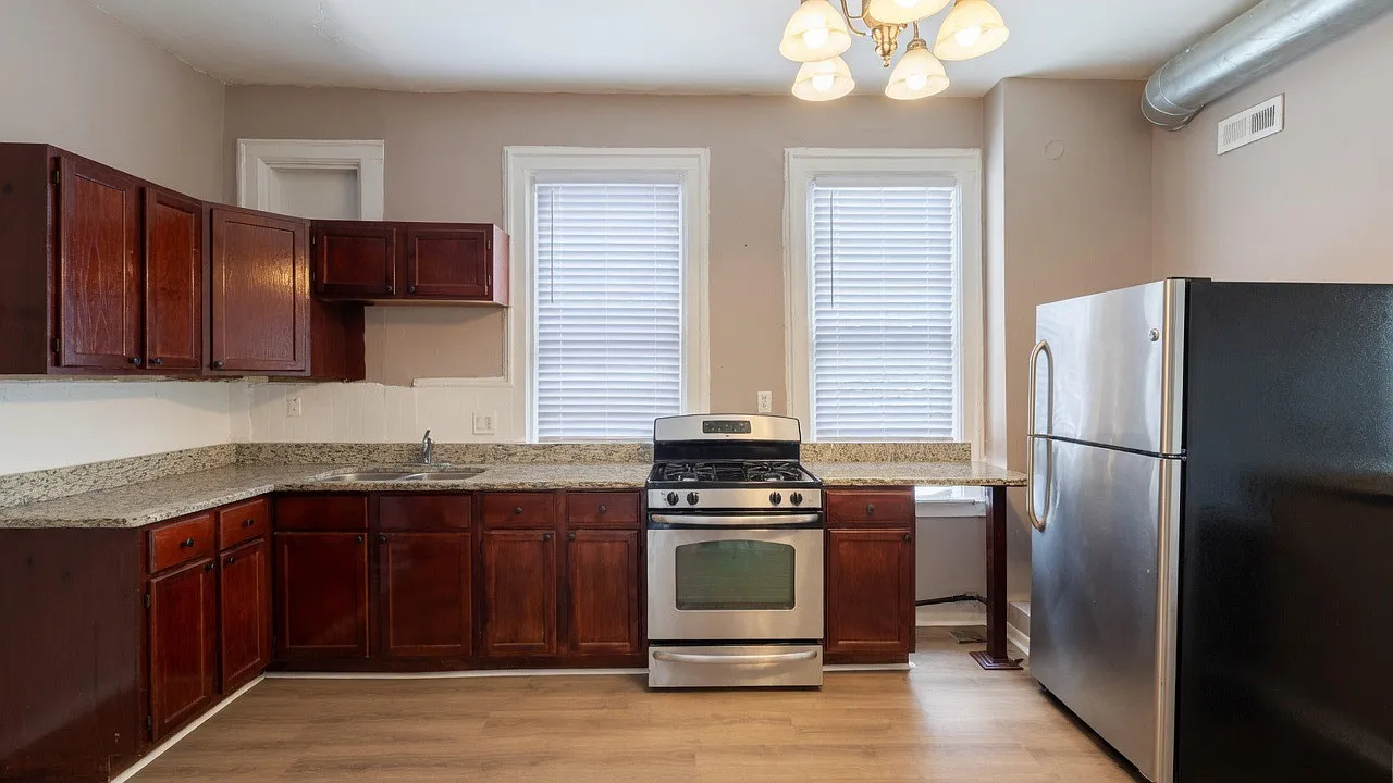 2 bed, $2,250 — Photo 2
