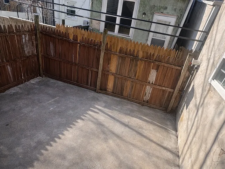 3014 N Swanson St — Photo 22