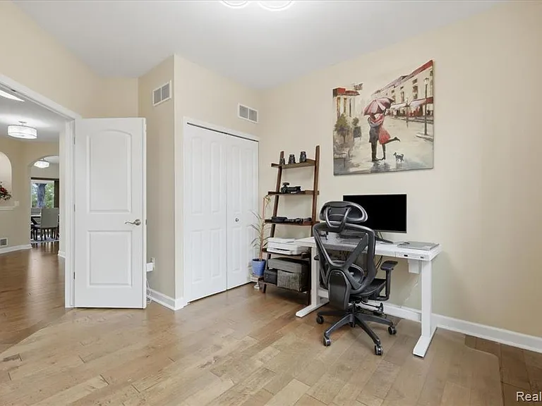 4810 E Stonegate Cir — Photo 10