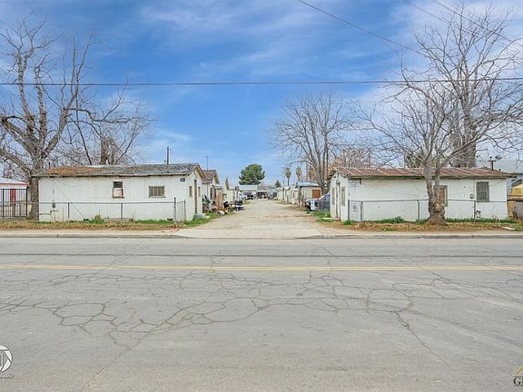 2nd image of 210 Beardsley Ave
