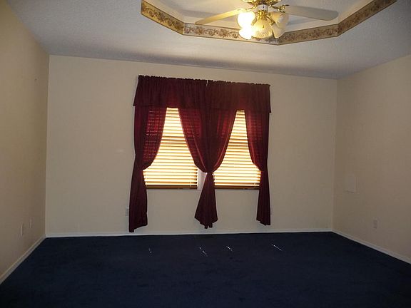 5th image of 29 Crestview St