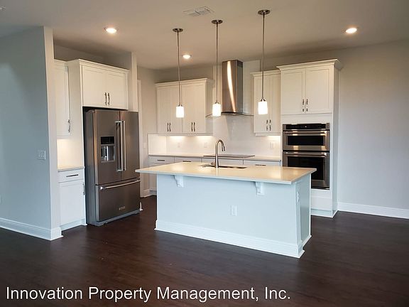 3rd image of 7115 Carrickbend Ln