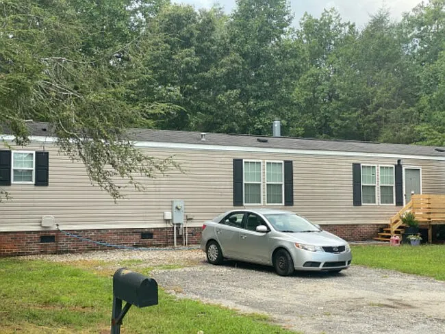 386 Marler Rd — Photo 1