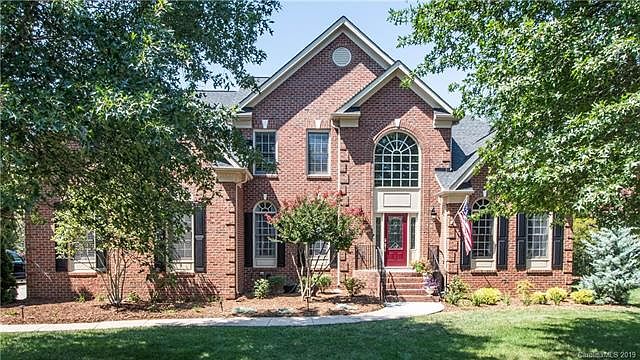 1st image of 6043 Legacy Cres