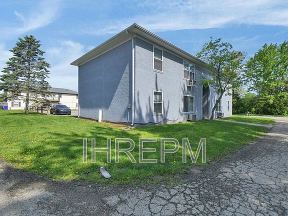 3rd image of 2595 Red Rock Blvd APT B